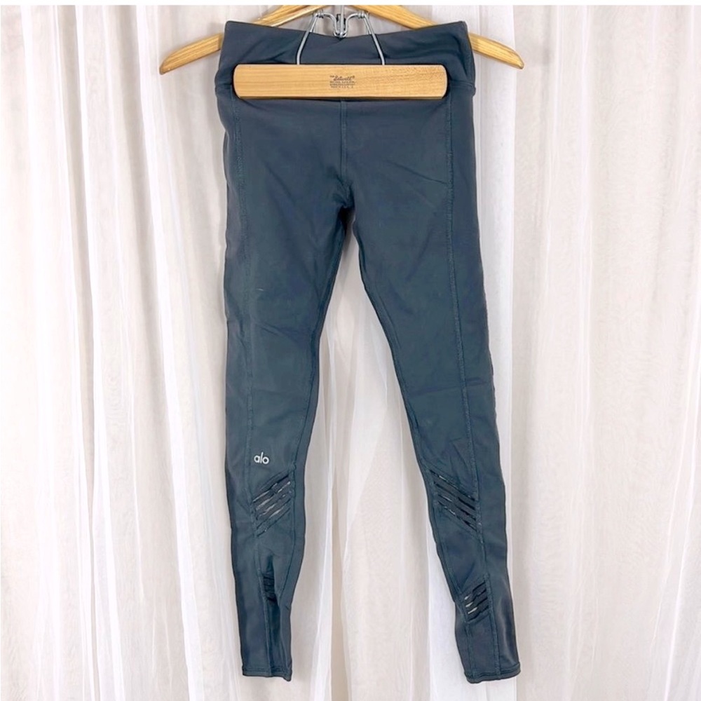 ALO Yoga Charcoal Leggings